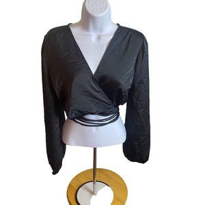 Rue21 black cropped tie hem new with tags top size S